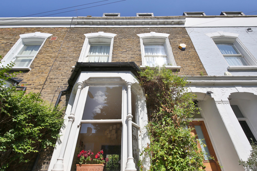 Sandbrook Road - N16 - large