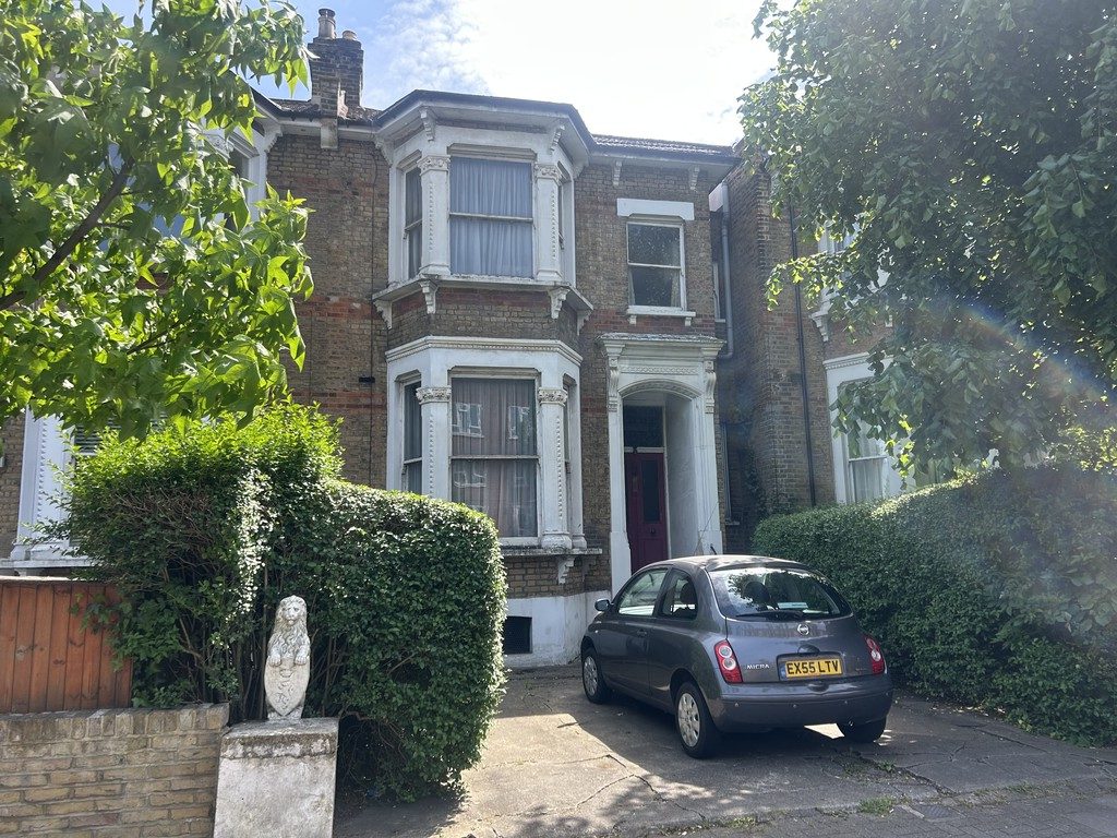 Manor Road, London
