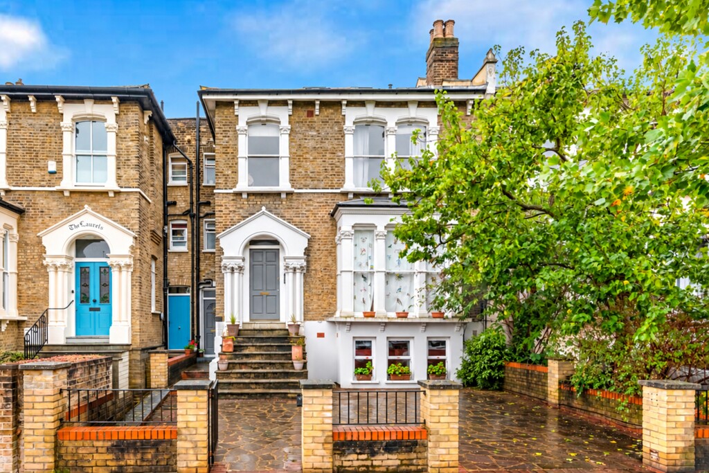#5 Evering Road, London